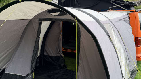 Nemo – 4 berth dog friendly campervan with Pop top