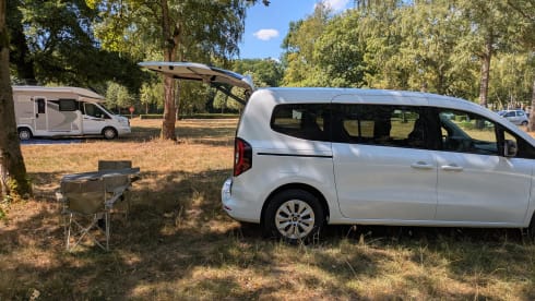 Autobus Renault a 2 posti dal 2026