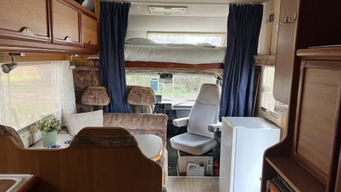 Neva – Atmospheric 4p Pilote Camper from 1993 for fantastic trips