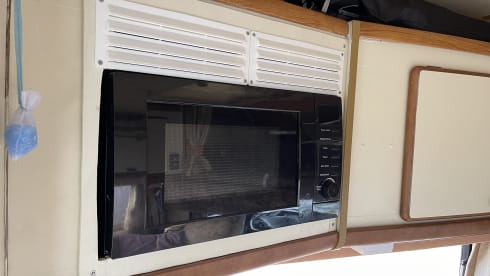 'Pandora' – Off-Grid Motorhome - Petrol & LPG **Fully Comp Insurance Included**