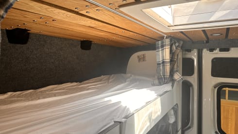 Big Easy – Stunning 4 Berth Custom VW Crafter (2024)