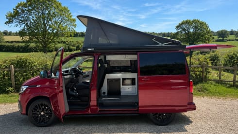 Volkswagen Transporter Camper 2022 - Nuova conversione