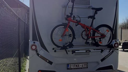 Enya – 4p Benimar semi-integrated uit 2024