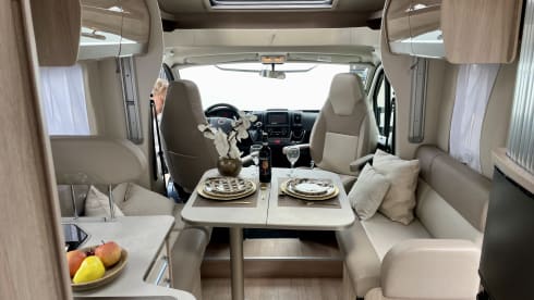 Rapido – Modern 4p Rapido 696F premium edition
