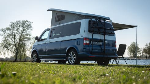 Joep – 4p Volkswagen campervan from 2013