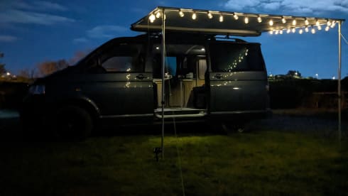 Blu – Dog Friendly CamperVan 