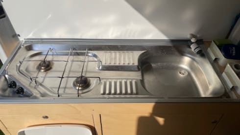 Billy – 2p Mercedes-Benz campervan from 2001