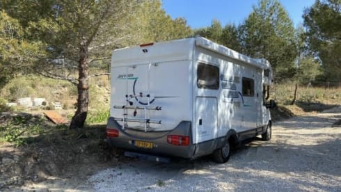 Happy Glamper – VERY SPACIOUS HYMER 644 CAMP, ALCOVE 6 PERSON XXL GARAGE