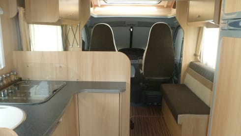 AUSSIE – FOR RENT Freedom of happiness with Mobilhome Sunlight T 64