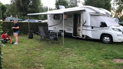 Callie Camper – 4p Elnagh T-Loft 581 Fiat Ducato 2.5 (2018)
