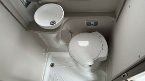 Skye – Brand New 4 berth Pop Top Camper!