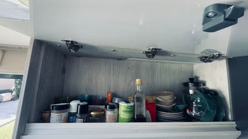 Fiat Livingstone Duo XL with electric lifting bed (3 sleeping places)