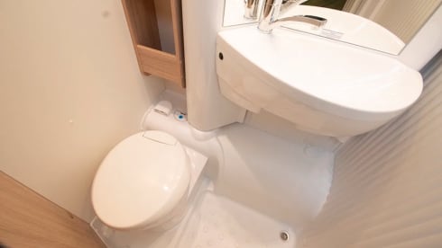 Luxe Sunlight T67 - automaat - heelijke luxe camper (2022)