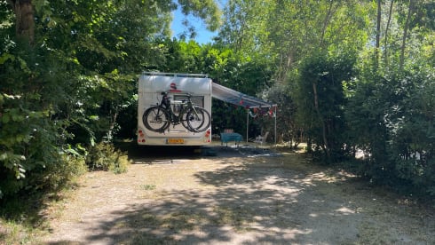 Olijfje – Ruime, gezellige en complete camper