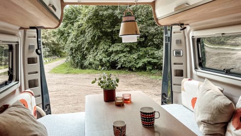 CLAY & GRACE - home away from home – 2-person Knaus bus camper from 2019 - with special design