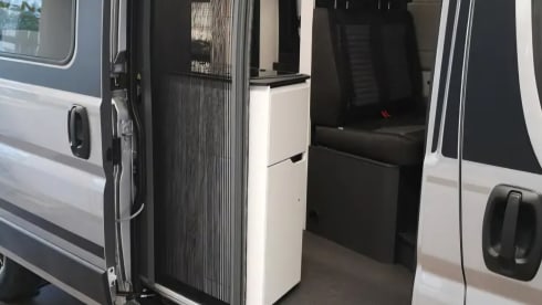 Snoozle – Adria Twin Max Automatic 2025 
