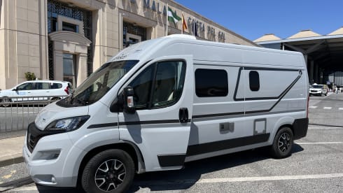 Premium model – Etrusco CV600 BB (ideal bus camper for Spain and Portugal)
