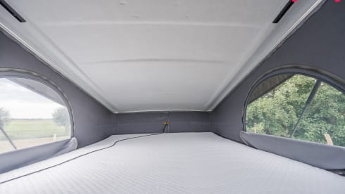 Stoere Duco – Reliable Hymer Sydney urban camper, comfortable, complete inventory