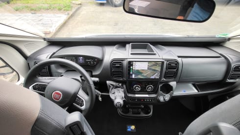 Sun Living S 75 SL – Very nice, spacious, luxurious, clean and fully furnished