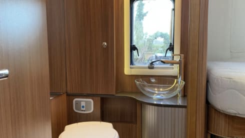 Adria Matrix 680 SL with length beds