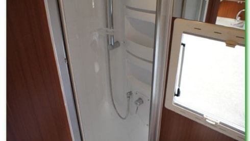 EcoVip Camper – Superluxe ruime familie camper, prachtig italiaans interieur met airco!