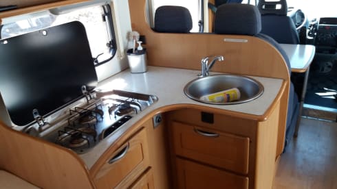 Rent a nice camper, extra's including bike rack