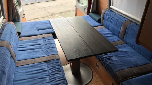 Klaas – FORD TRANSIT POSSL BUSCAMPER 2008