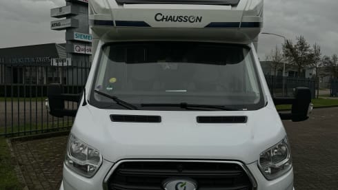 640 – 4p Chausson semi-integrated from 2023