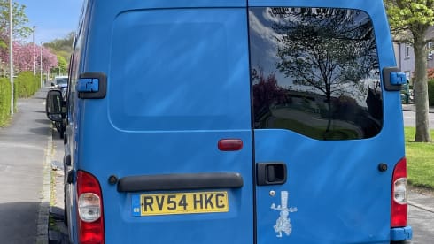 Paddy – Groovy 4 berth Renault Master campervan