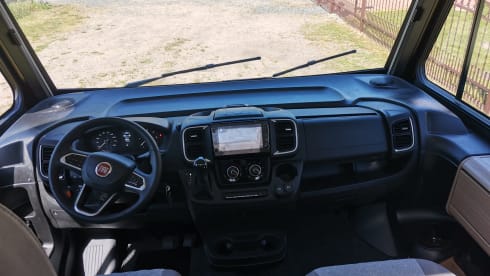 Anne – Carado i447