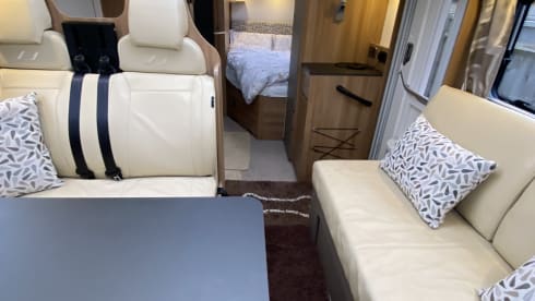Classy Bailey Autograph - 4 berth