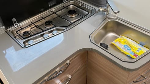 Camper.4000 – Luxury camper - Adria Matrix M 670SC (5 seats)