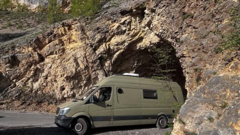 Luxurious and stylish converted Sprinter L4H3 from 2017