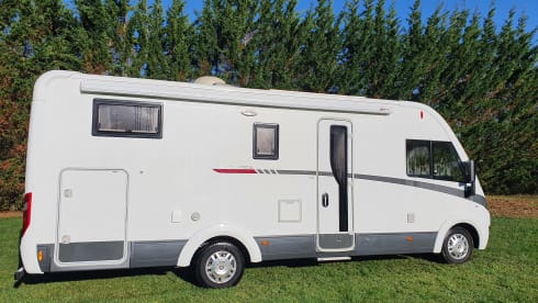 Sidney – Luxurious High End A Class Motorhome 