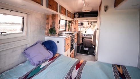 Pablo – Fire brigade bus & sturdy camper for your next adventure
