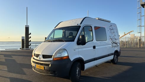 Unique Off-Grid Campervan Renault Master 2006