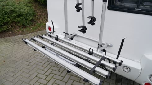 Chausson C656 Alcove, 6 Seats/Berths