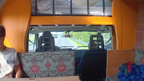 Globetrotter – 4p Dethleffs alcove uit 1993