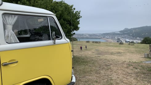 Daffy – Classic VW Type 2 Campervan