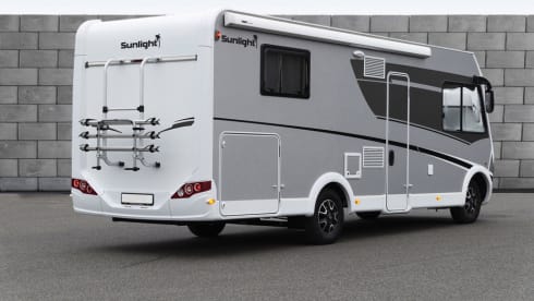 15/22 – Spacious family camper with 6 sleeping places!