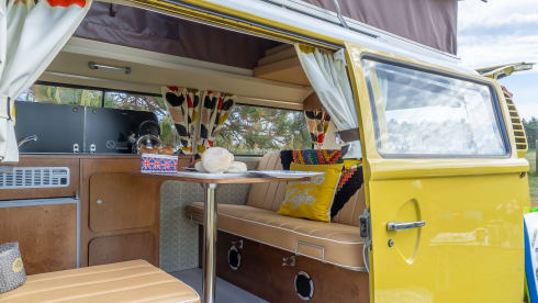  Buttercup – Classic VW T2 Campervan