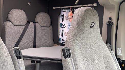 Moustache – 2-Personen-Dethleffs-Bus aus dem Jahr 2024