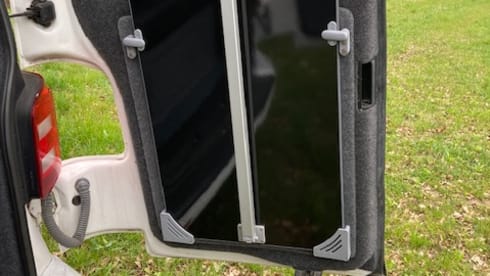 Dave – VW 4-Bett-Wohnmobil mit Markise und D / Away-Zelt ALL INKLUSIVE PREIS