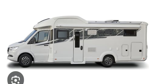 Maive – 4 berth Coachman Travelmaster 545