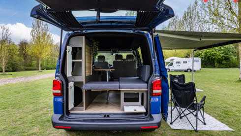 Blue 4p Volkswagen bus 