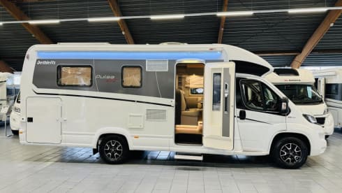 4p luxury Dethleffs with air conditioning and towbar from 2019