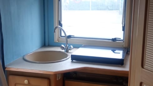 Cristian  – Camper mansardato funzionale spazioso e comodo