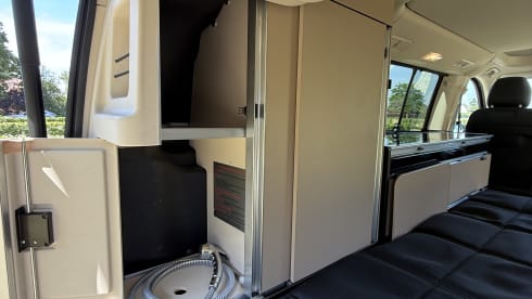 MP – 4p Mercedes-Benz Marco polo V300 4-Matic Full