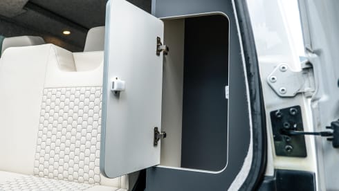 4 berth Volkswagen bus from 2012