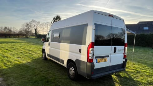 Madame Voyage – Voyage voyage met Madame Voyage! 